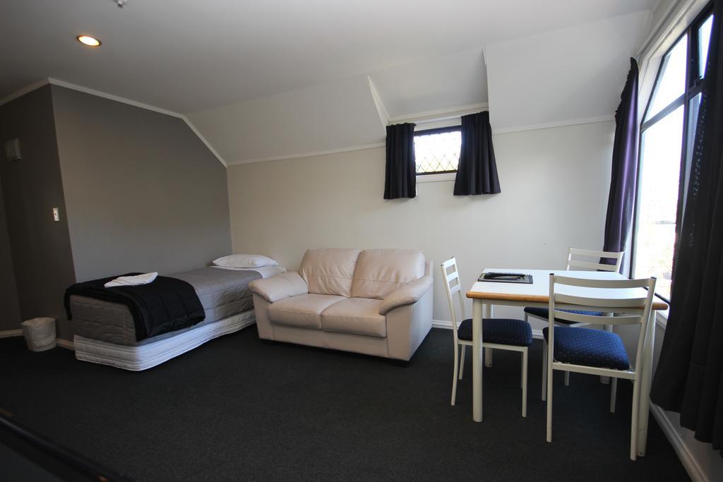 Champers Motor Inn Lower Hutt Zewnętrze zdjęcie