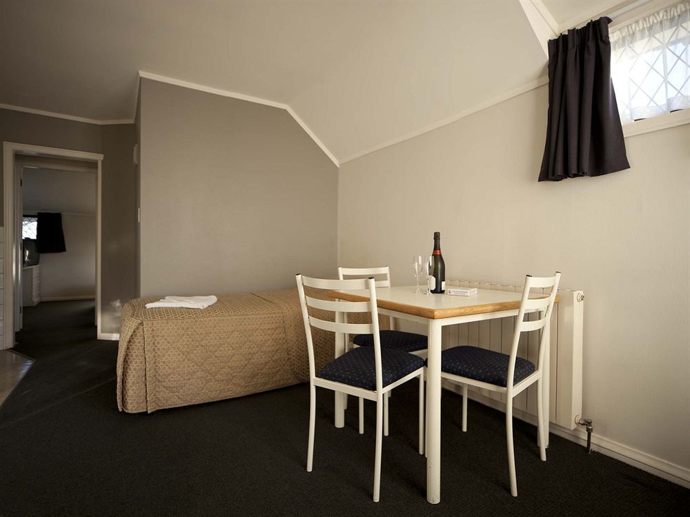 Champers Motor Inn Lower Hutt Zewnętrze zdjęcie